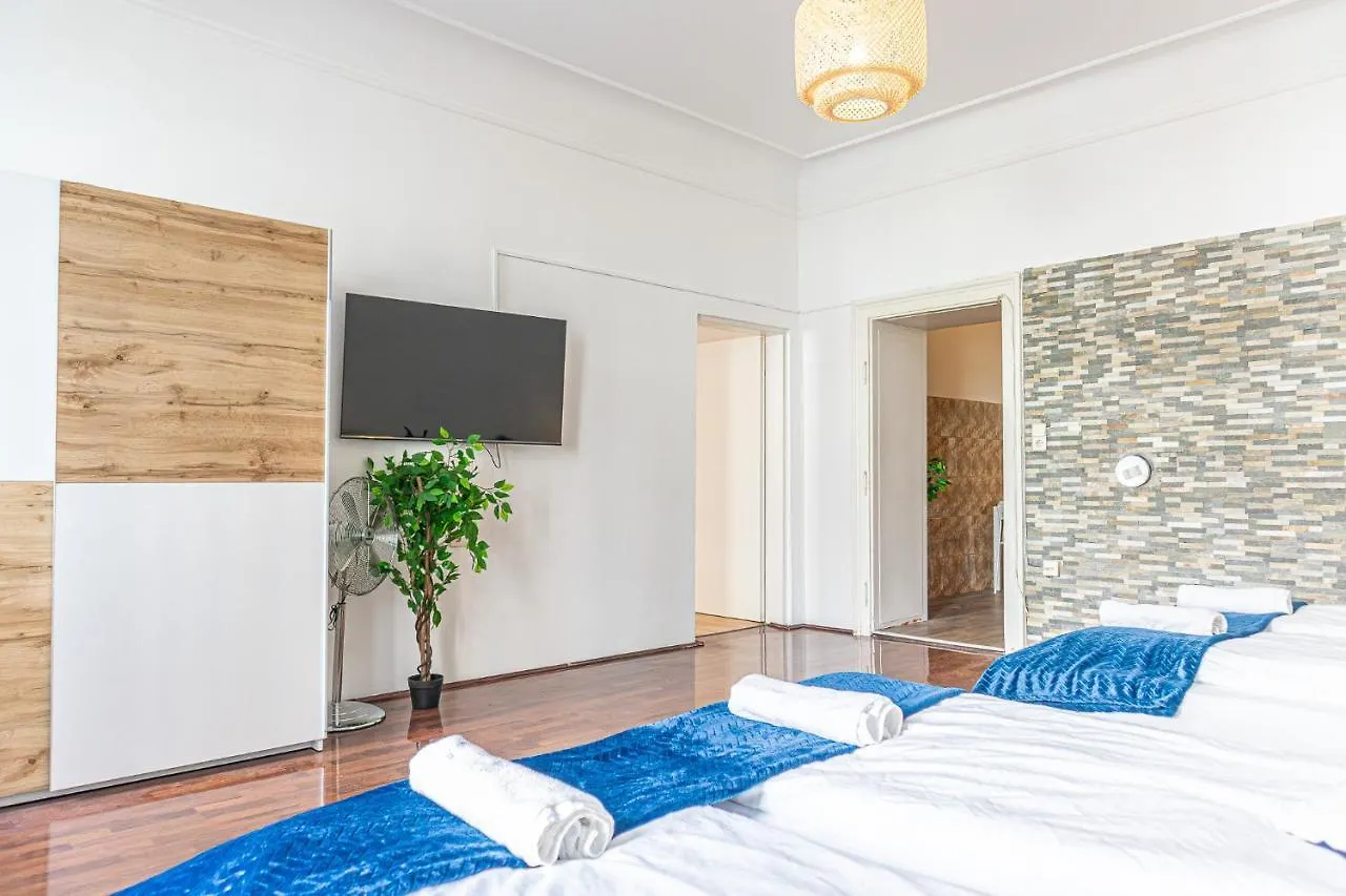 Elegant Haven: Stylish And Spacious 3Br Apartment Vienna Austria