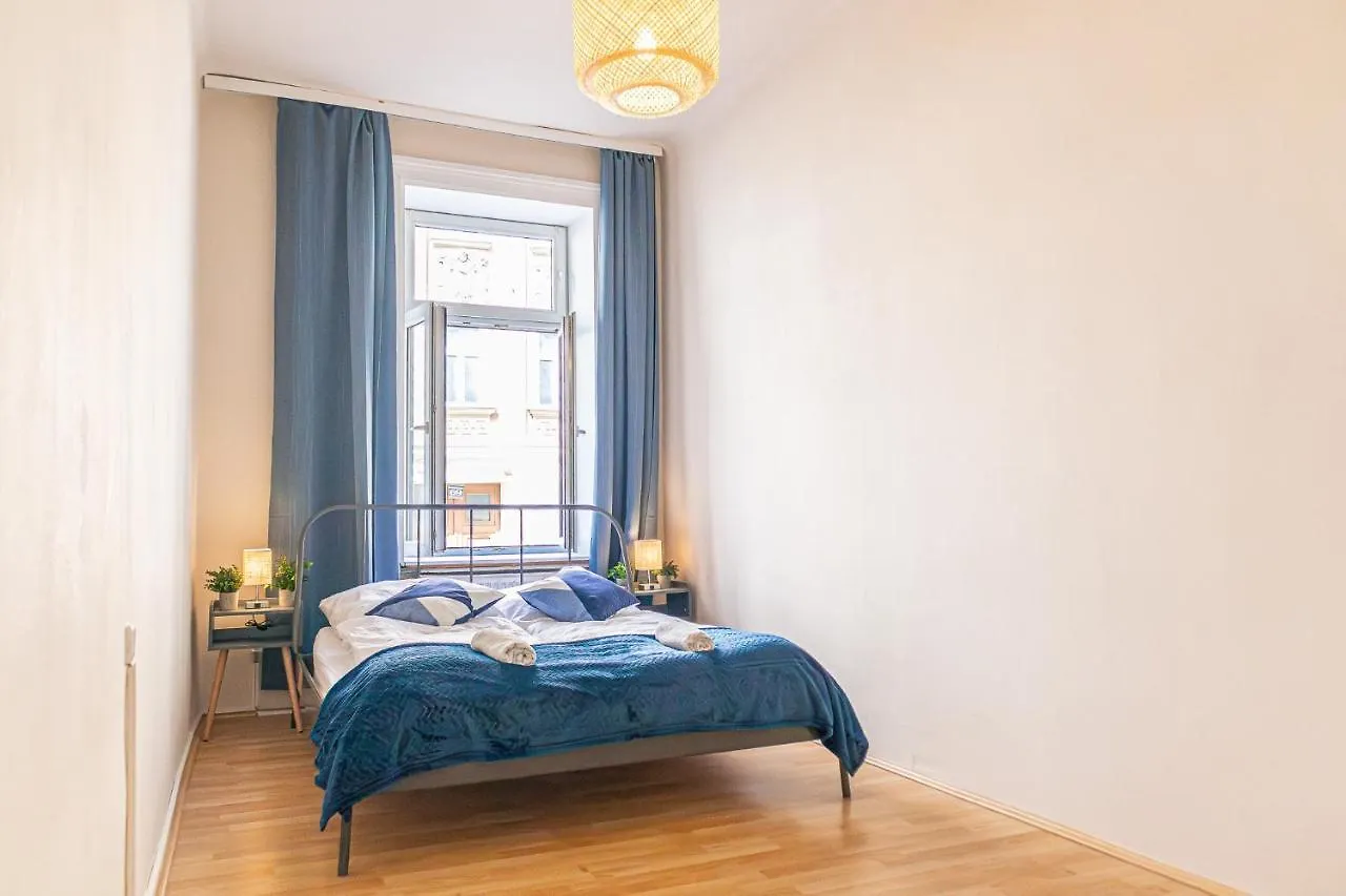 Elegant Haven: Stylish And Spacious 3Br Apartment Vienna Austria